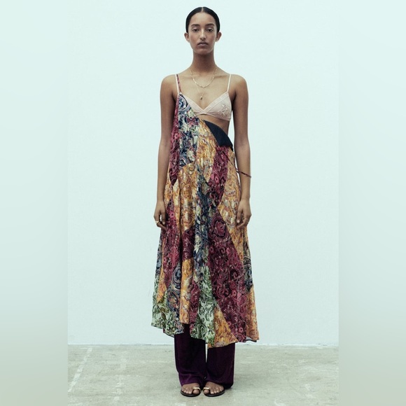 ZARA PRINTED PAISLEY MIDI DRESS - Picture 3 of 5